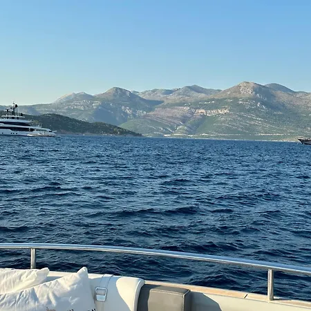 Invictus Tt 280 - Luxury And Private Daily Cruiser Experience In Dubrovnik, Tailor Made Komolac