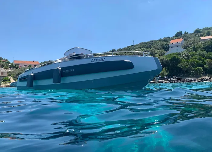 ספינת מלון Invictus Tt 280 - Luxury And Private Daily Cruiser Experience In Dubrovnik, Tailor Made Komolac