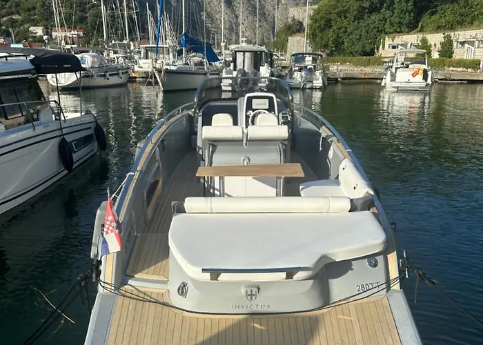 Invictus Tt 280 - Luxury And Private Daily Cruiser Experience In Dubrovnik, Tailor Made *