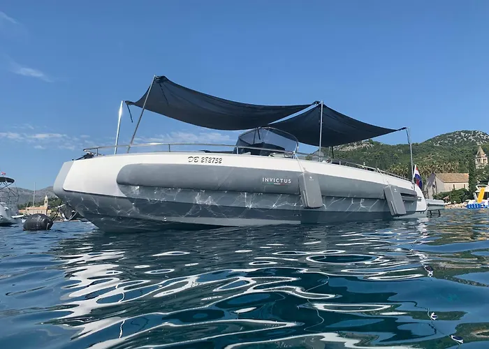 ספינת מלון Invictus Tt 280 - Luxury And Private Daily Cruiser Experience In Dubrovnik, Tailor Made